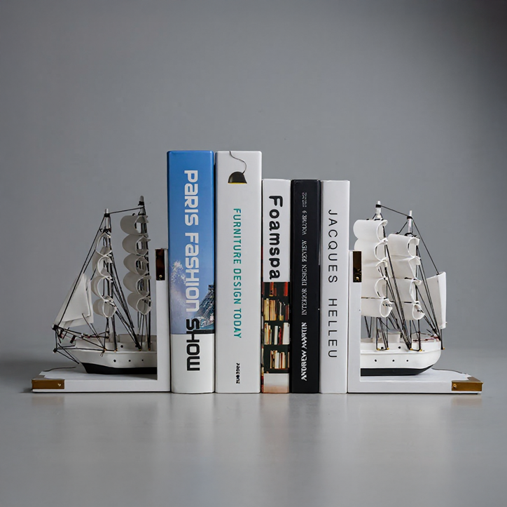 Cale-livres Bateau Voilier Pirate en Bois – Insert Booknook
