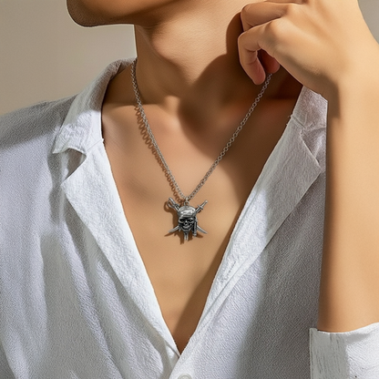 Collier Pirate – Pendentif Crâne & Sabres Croisés
