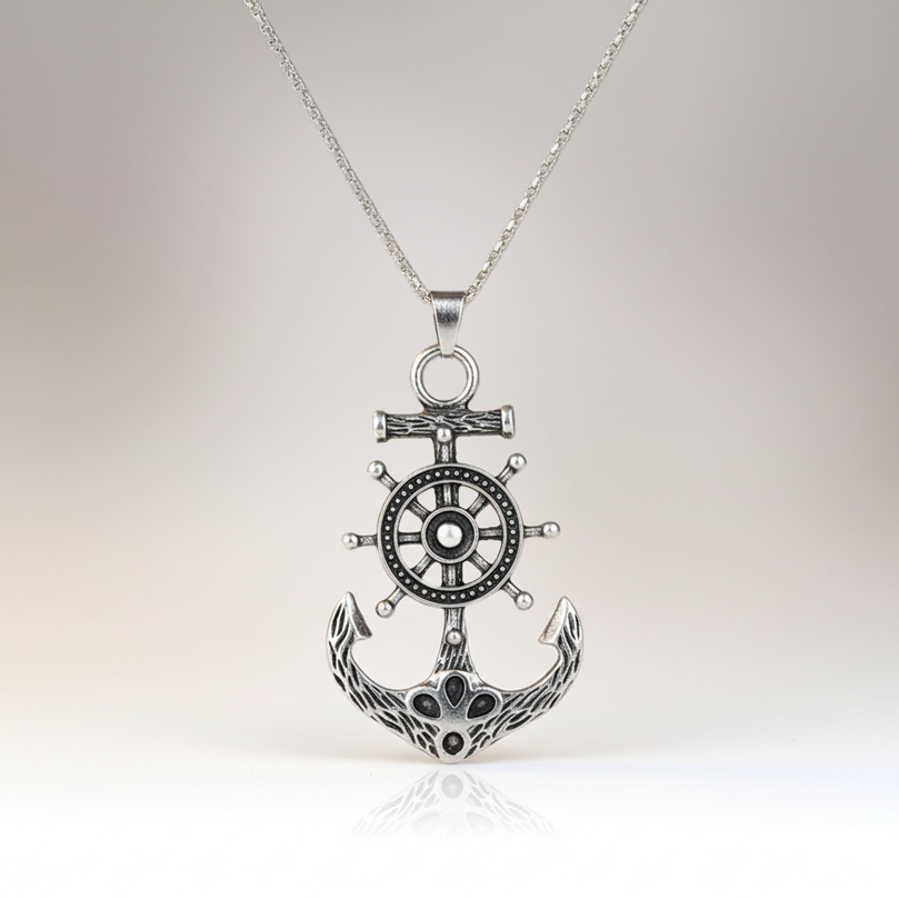 Collier Pirate – Pendentif Gouvernail Rotatif & Ancre Marine