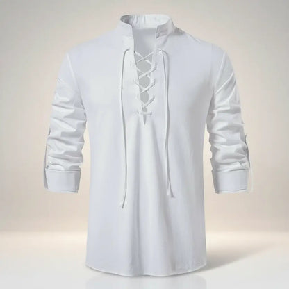Chemise du navigateur des mers blanc vue de face, col à lacet marin.