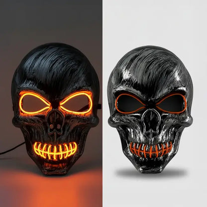 Masque crâne LED orange avec lumière ardente et effet incandescent, style ténébreux et flamboyant.