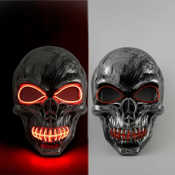 Masque crâne LED éclats ardents et ambiance infernale.