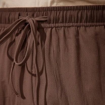 Détail du cordon de serrage à la taille du pantalon du corsaire des mers.