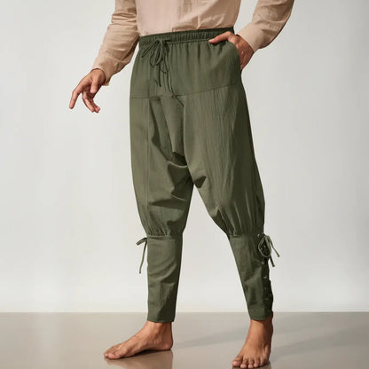 Pantalon du corsaire des mers vert kaki, coupe ample inspirée des marins pirates.