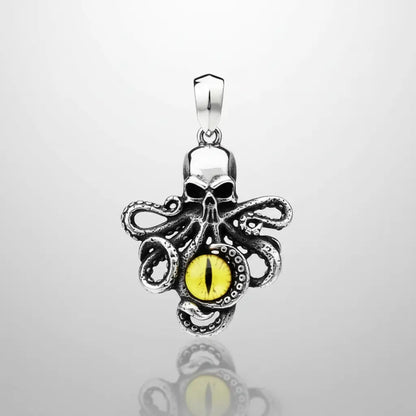 Pendentif Pieuvre à l’Œil Mystique jaune sur fond blanc, bijou océanique inspiré des abysses.