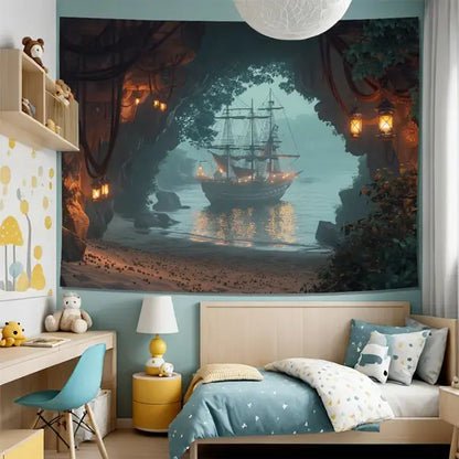 Tapisserie murale pirate dans une chambre d’enfant, vue magique sur une crique et un navire.