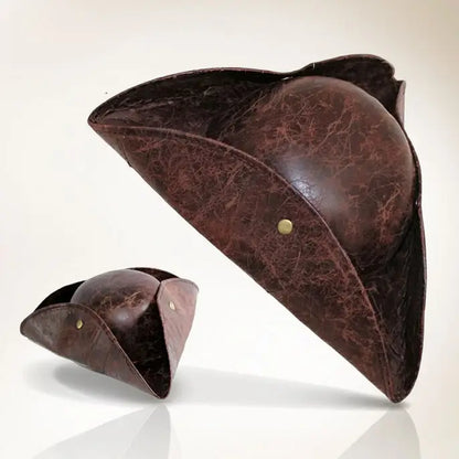 Tricorne du capitaine marron vue produit sur fond blanc.
